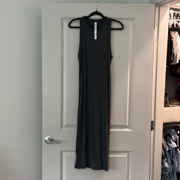 Lululemon Ease of it All Dress - Picture 3 of 4